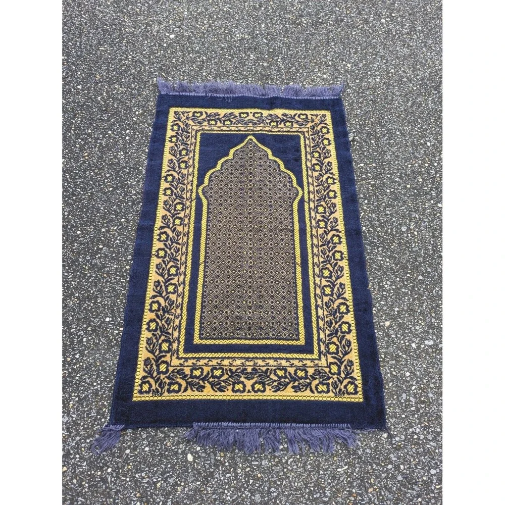Vintage SBN Prayer Rug Cutworks International Pakistan Handmade Wool Cobalt RARE